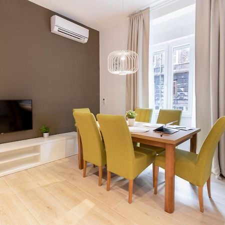 רייקה Apartments Fiorello מראה חיצוני תמונה