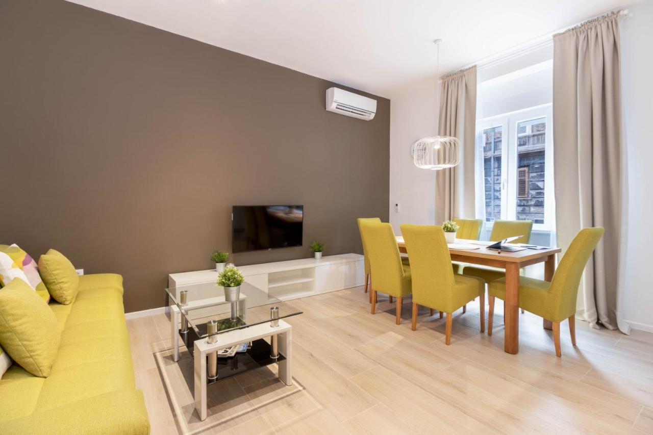 רייקה Apartments Fiorello מראה חיצוני תמונה