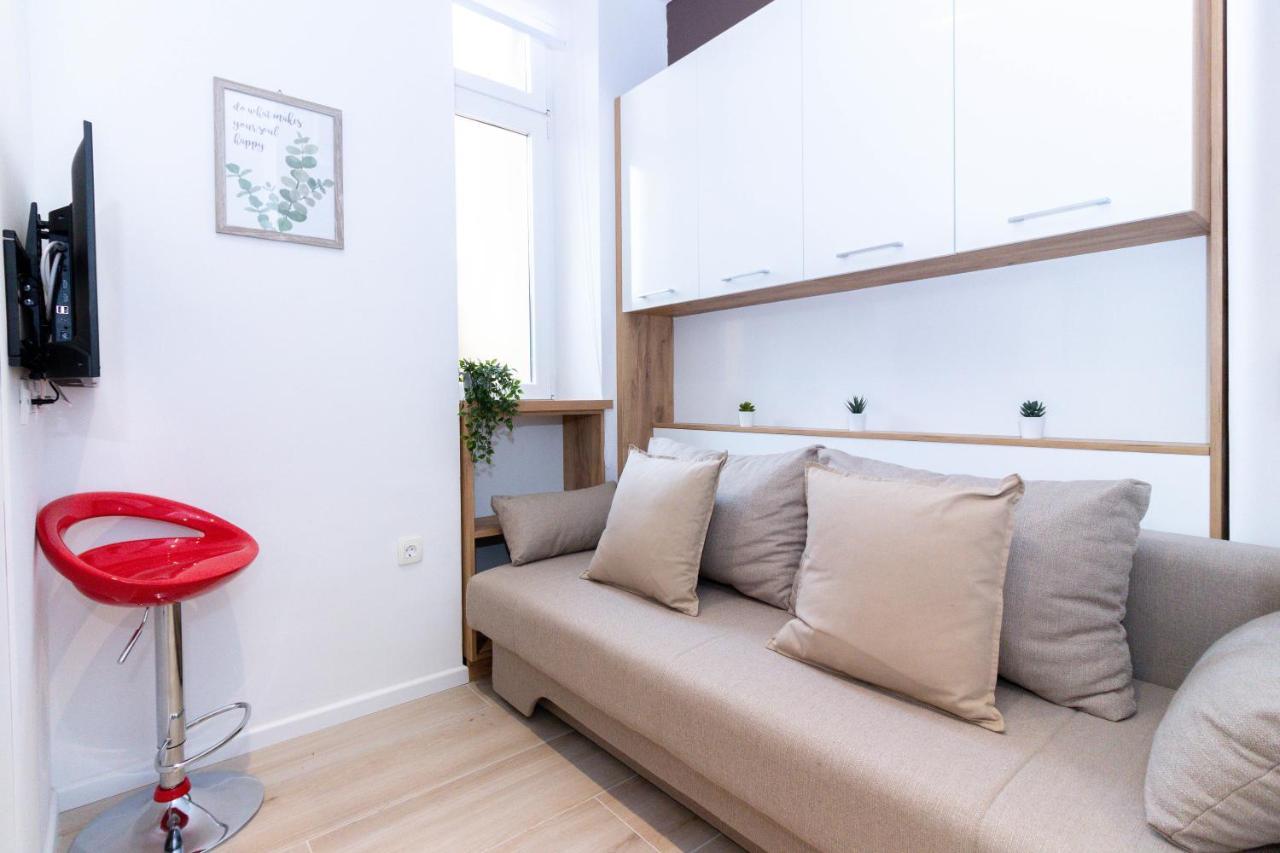 רייקה Apartments Fiorello מראה חיצוני תמונה